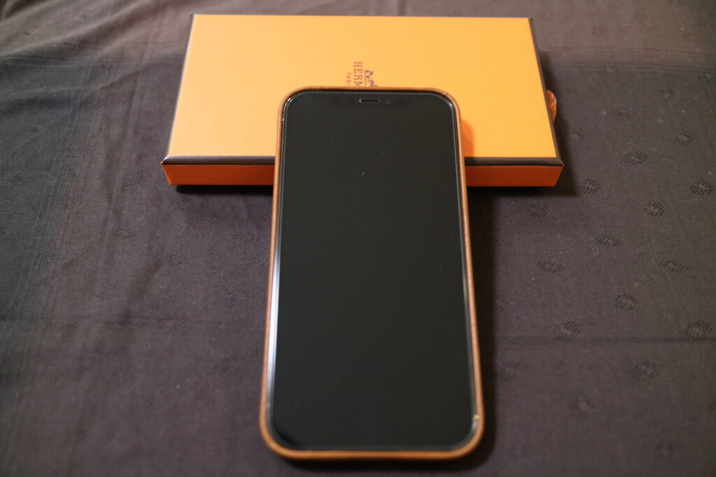 【レビュー】エルメス「iPhone 12/12 Pro用ケース」/ HERMES「Bolduc Leather Case with